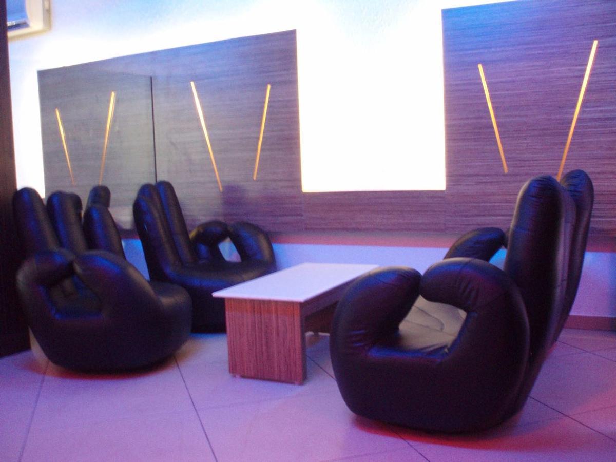 Oyo Flagship 40509 Hotel Mps Residential Tower Tirupur Kültér fotó